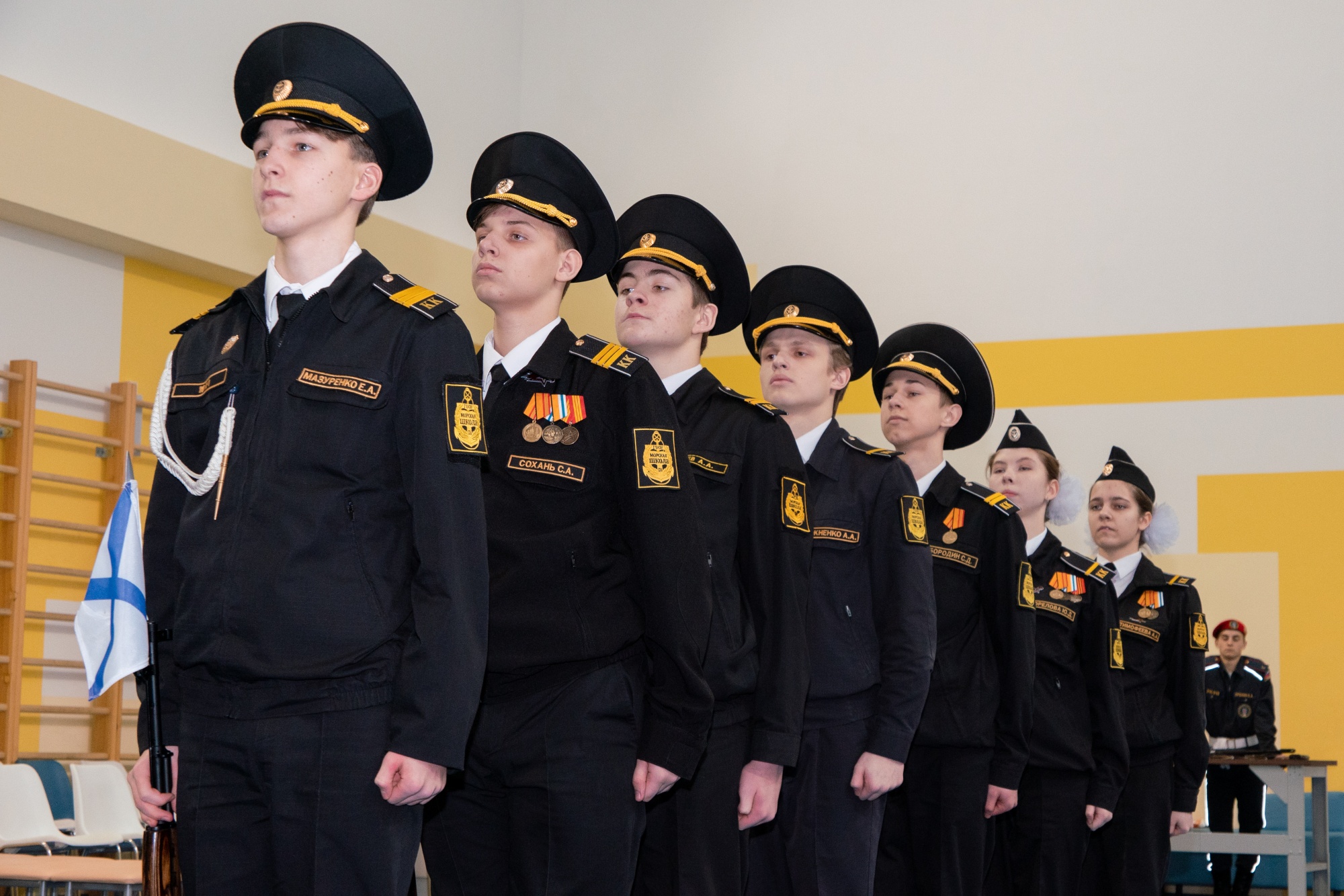 Сергей Кравцов провел для петербургских школьников открытый урок по основам безопасности и защиты Родины.
